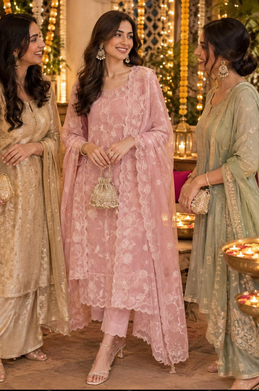 Mul cotton suit  in pink colour